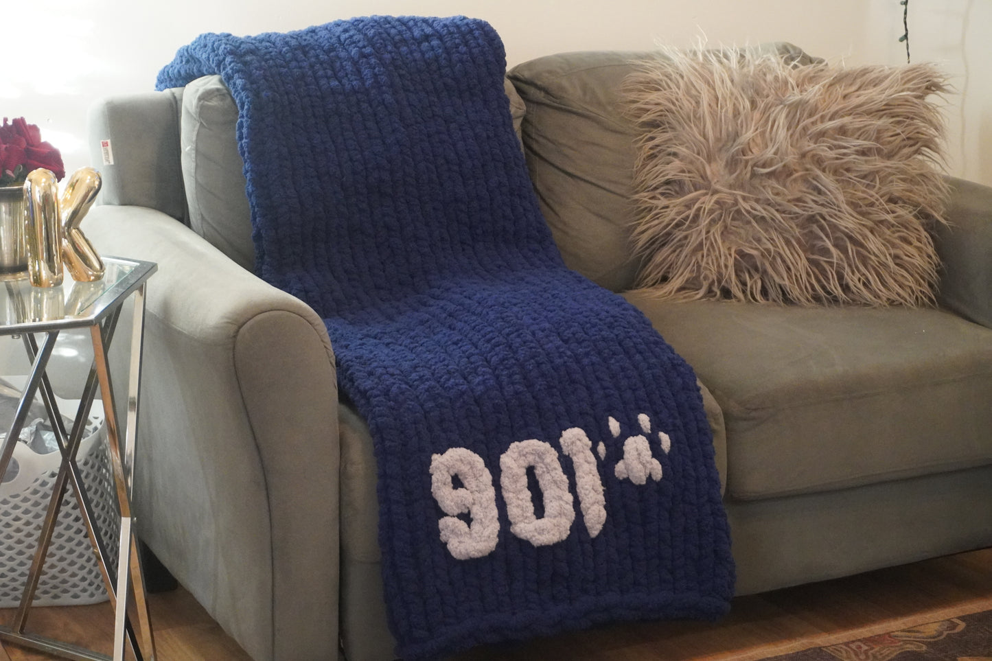 9.O.1 Hometown Chunky Throw — (Various Color Combos)